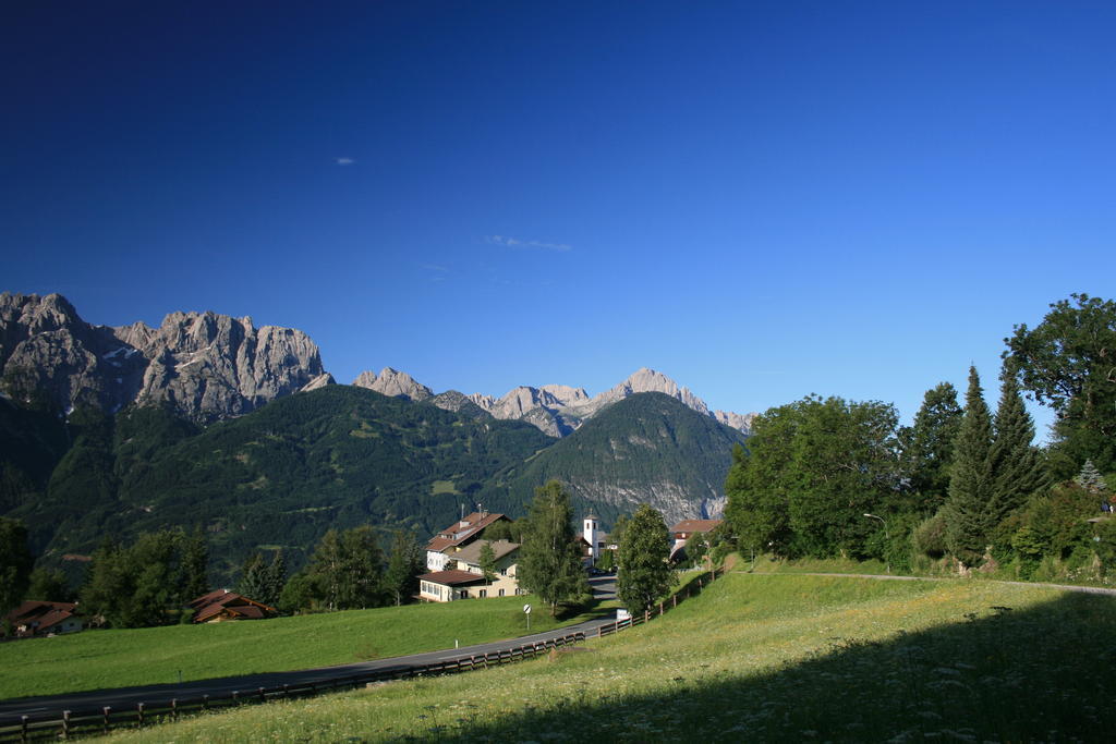 Fruehstueckspension Alpenrose Bed & Breakfast Iselsberg Exteriör bild